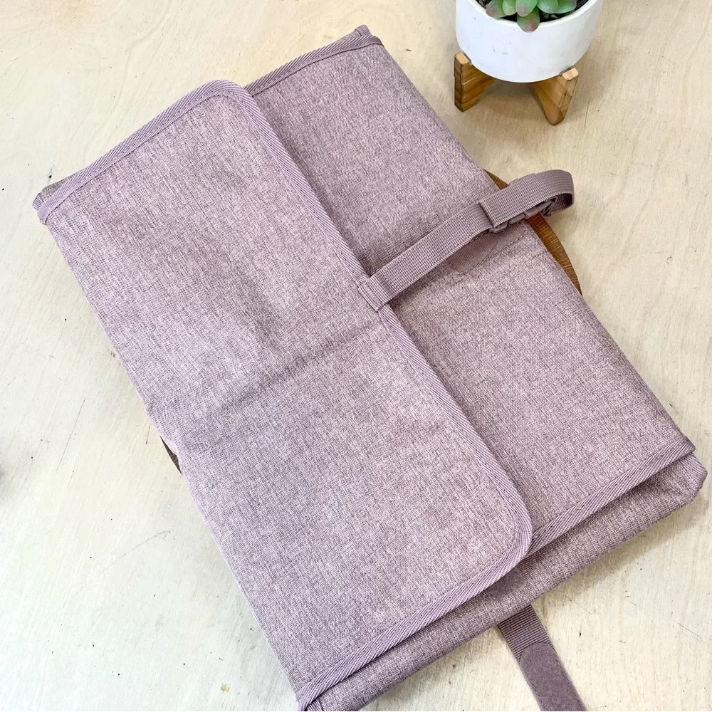 Hershels | Sprout Change Mat Quail Crosshatch